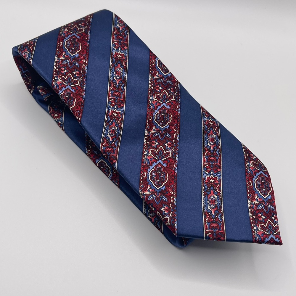 Neiman Marcus Men’s Tie 100% Silk